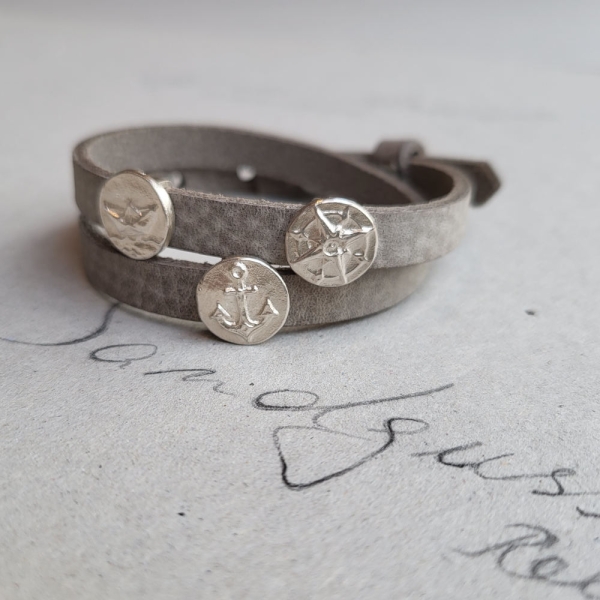 Plakette mit Windrose