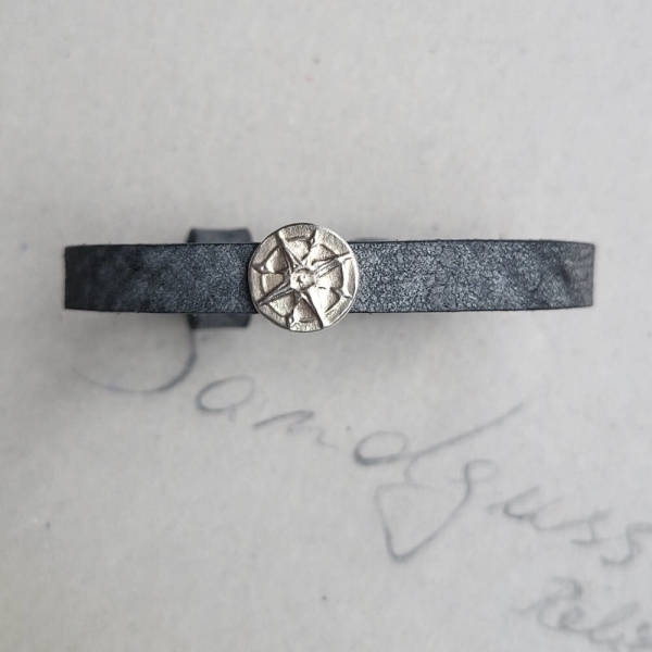 Plakette mit Schiffchen